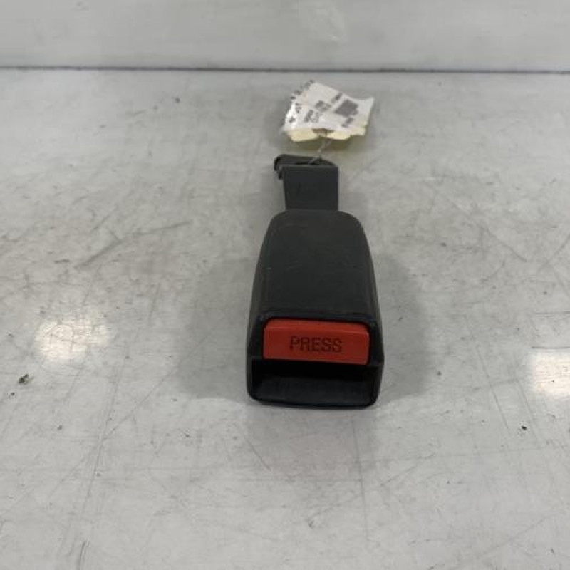 Attache ceinture avant droit HONDA CIVIC 7 Photo n°1