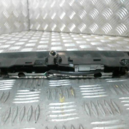 Feu arriere stop central HONDA CIVIC 7
