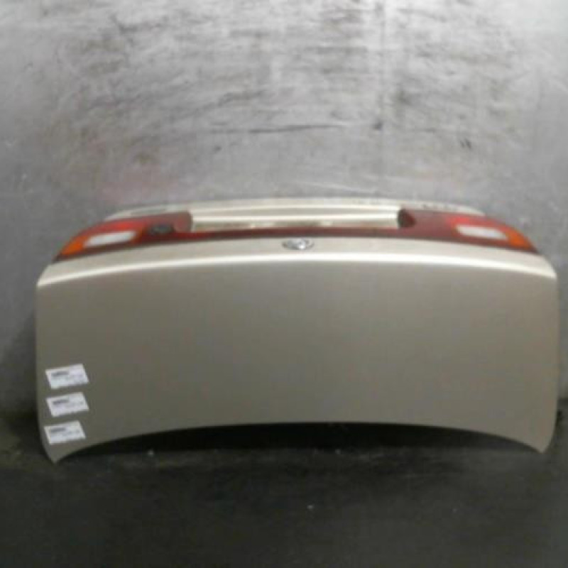 Malle/Hayon arriere MAZDA 323 5 Photo n°1
