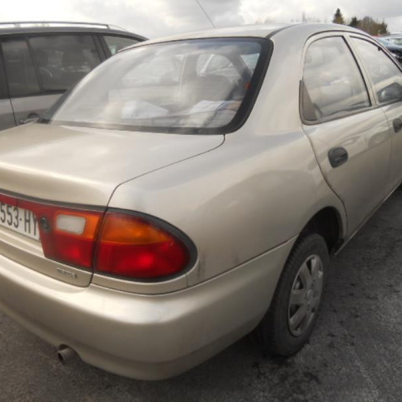 Malle/Hayon arriere MAZDA 323 5 Photo n°4