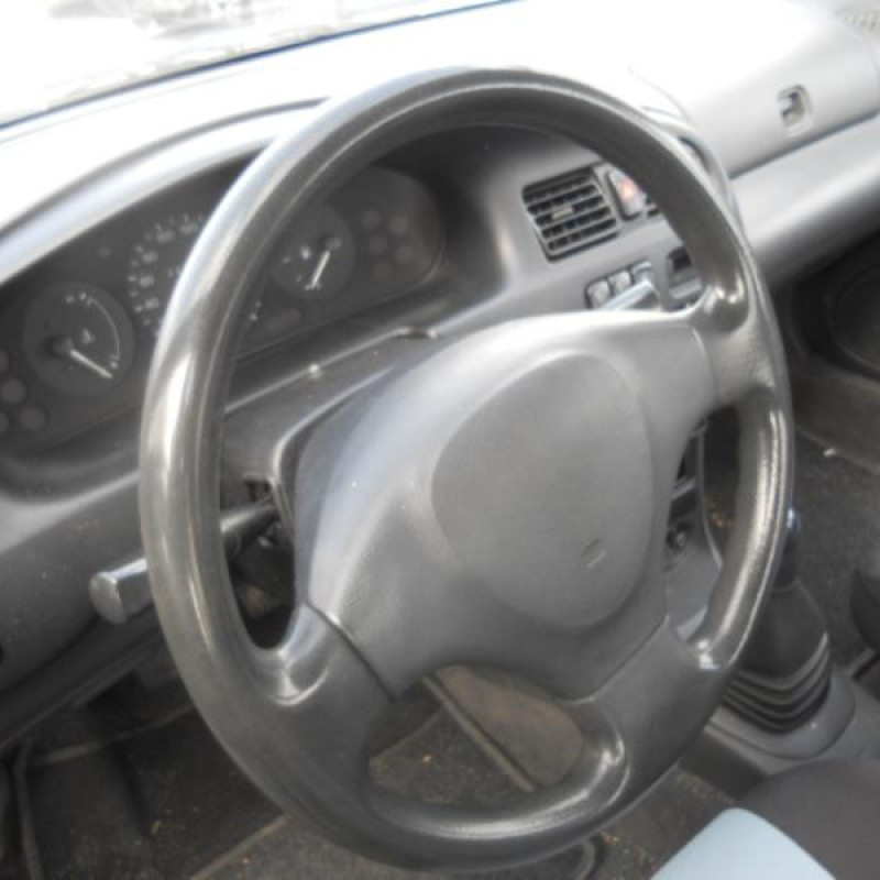 Malle/Hayon arriere MAZDA 323 5 Photo n°6
