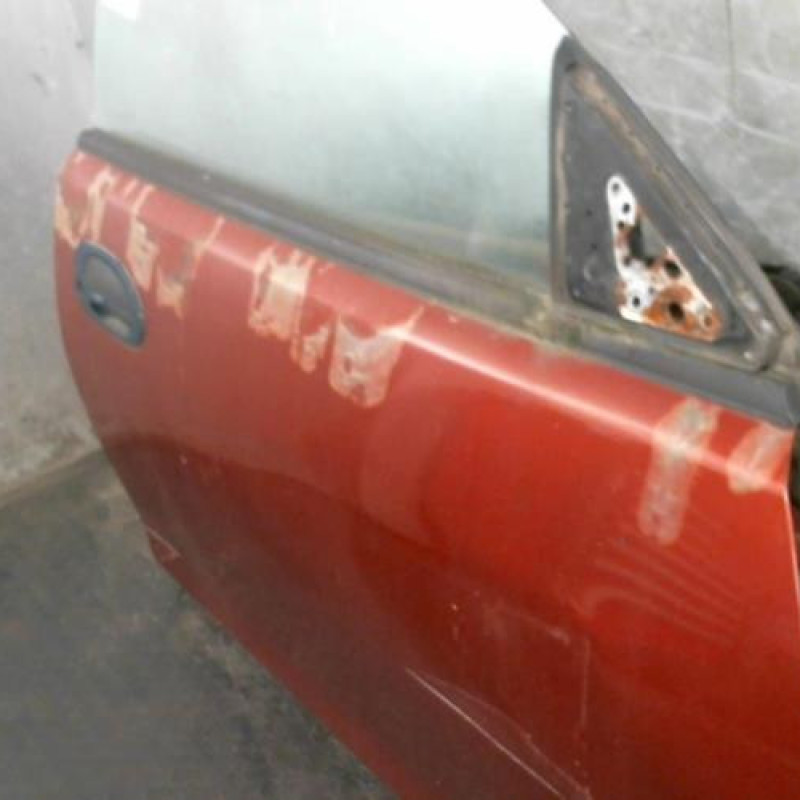 Porte avant droit MAZDA 323 5 Photo n°2