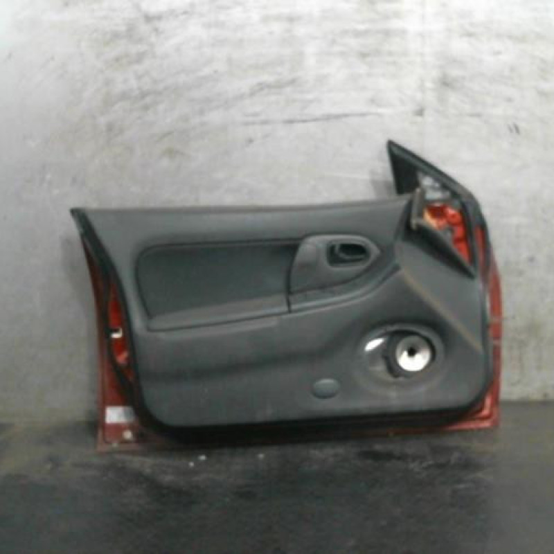 Porte avant gauche MAZDA 323 5 Photo n°3
