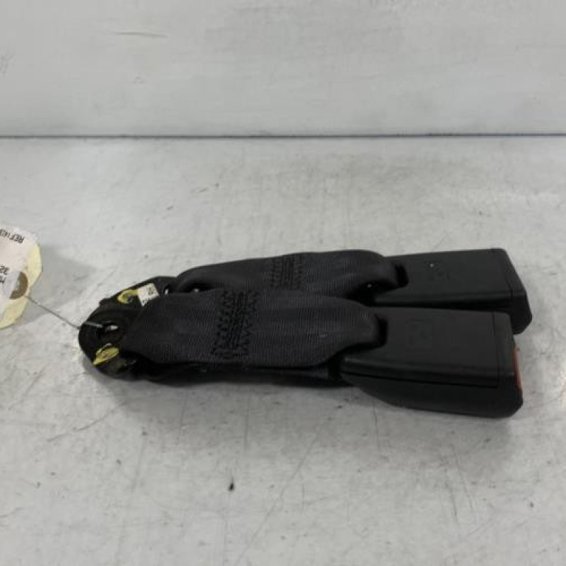 Attache ceinture arriere droit MAZDA 323 5 Photo n°3