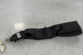 Attache ceinture arriere gauche MAZDA 323 5 Photo n°1