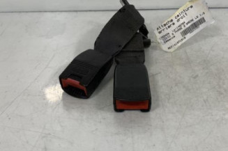 Attache ceinture arriere droit HONDA CIVIC 6 Photo n°1