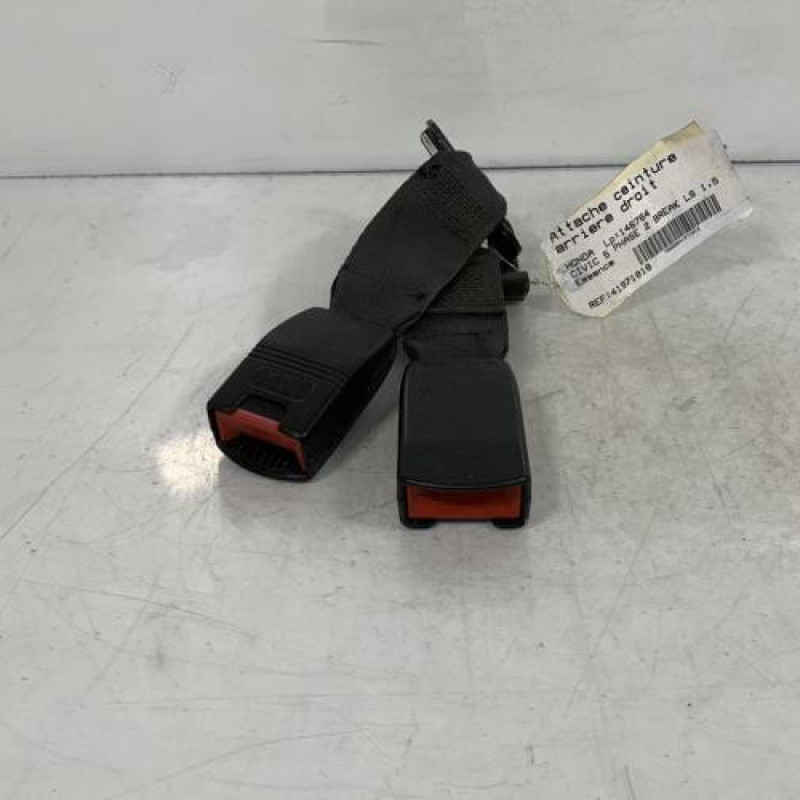 Attache ceinture arriere droit HONDA CIVIC 6 Photo n°1
