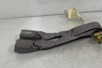 Attache ceinture arriere droit MAZDA DEMIO