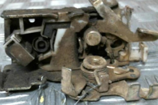 Serrure avant droit MERCEDES VITO 638