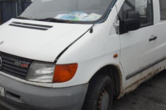 Serrure avant droit MERCEDES VITO 638