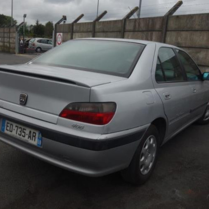 Pretensionneur de ceinture avant droit PEUGEOT 406 Photo n°6