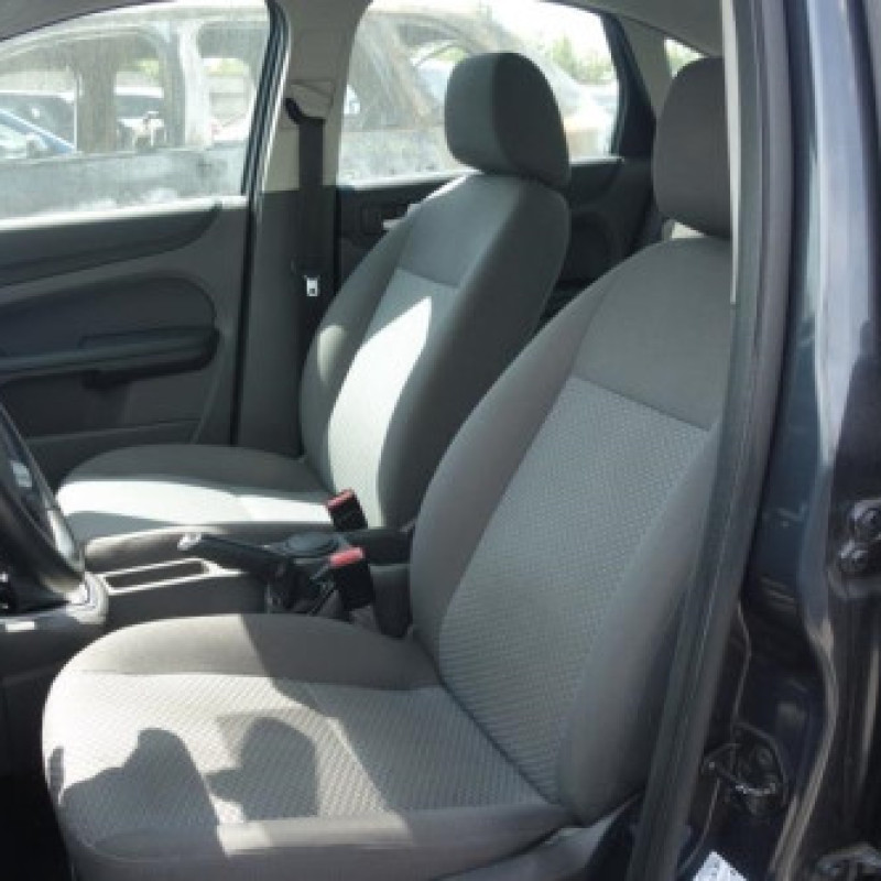 Ceinture arriere gauche FORD FOCUS 2 Photo n°9