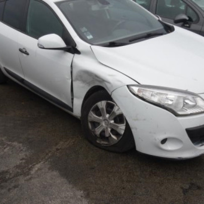 Pompe à carburant RENAULT MEGANE 3 Photo n°6