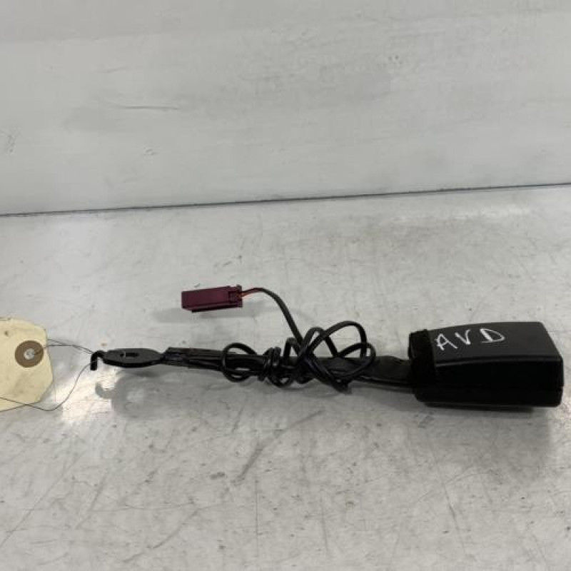 Attache ceinture avant droit FORD FIESTA 6 Photo n°3