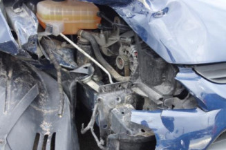 Pretensionneur de ceinture avant gauche FORD FIESTA 6