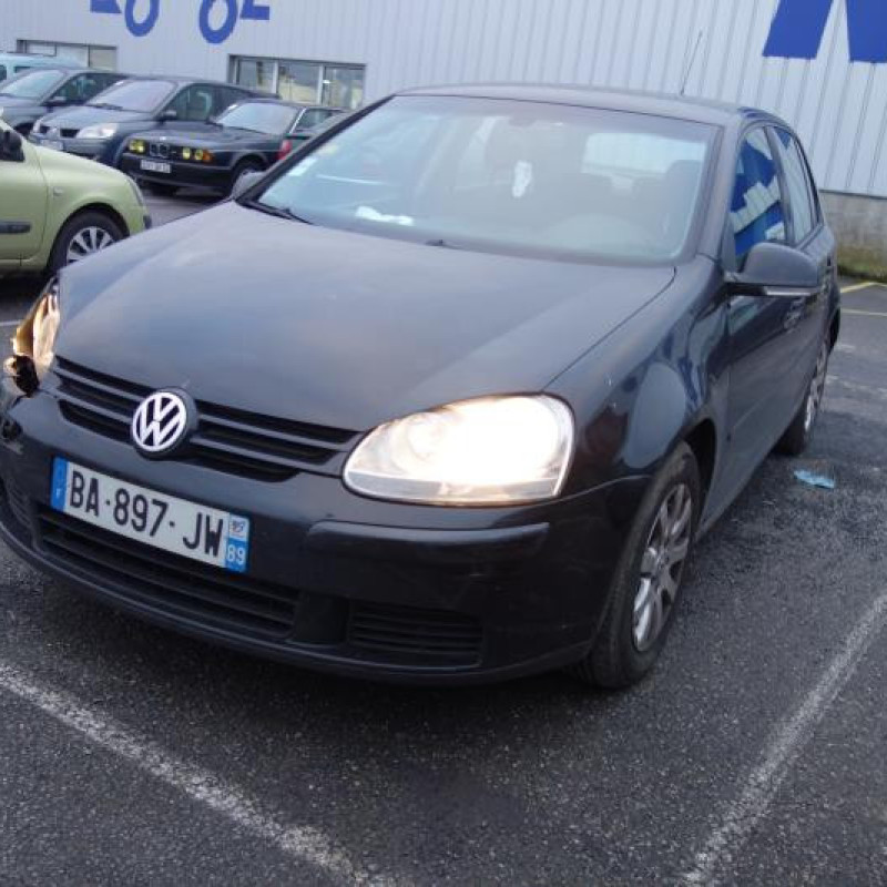 Pretensionneur de ceinture avant droit VOLKSWAGEN GOLF 5 Photo n°4
