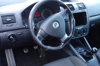 Pretensionneur de ceinture avant gauche VOLKSWAGEN GOLF 5