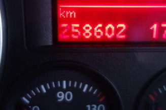Pretensionneur de ceinture avant gauche VOLKSWAGEN GOLF 5