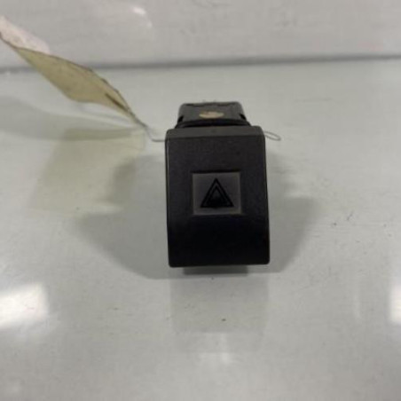 Bouton de warning RENAULT R25 Photo n°1