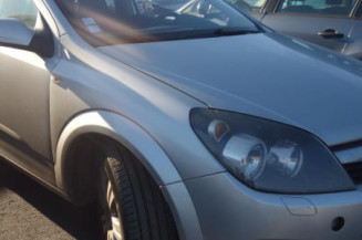 Ceinture arriere gauche OPEL ASTRA H