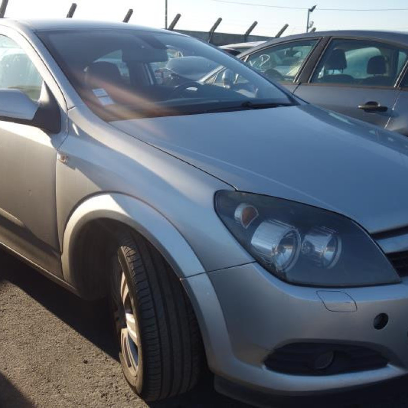Ceinture arriere gauche OPEL ASTRA H Photo n°5