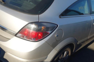Ceinture arriere gauche OPEL ASTRA H
