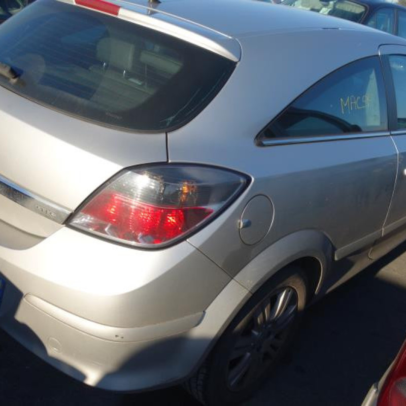 Ceinture arriere gauche OPEL ASTRA H Photo n°6