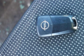 Ceinture arriere gauche OPEL ASTRA H