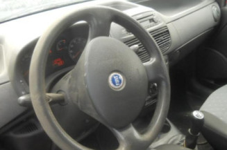 Ceinture arriere gauche FIAT PUNTO 2