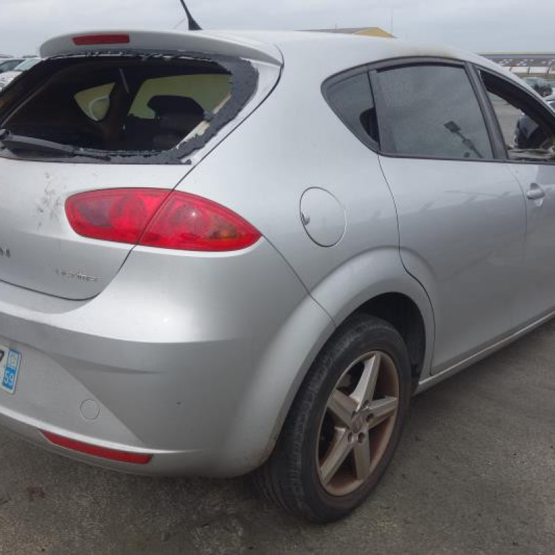 Renfort pare choc arriere (traverse) SEAT LEON 2 Photo n°4