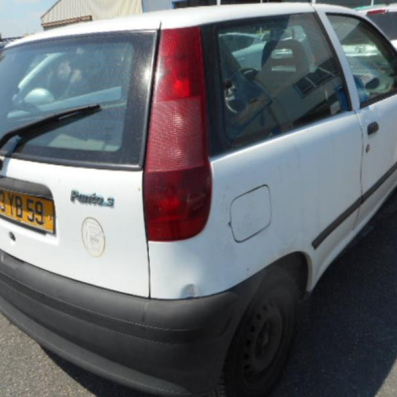 Pretensionneur de ceinture avant droit FIAT PUNTO 1 Photo n°6