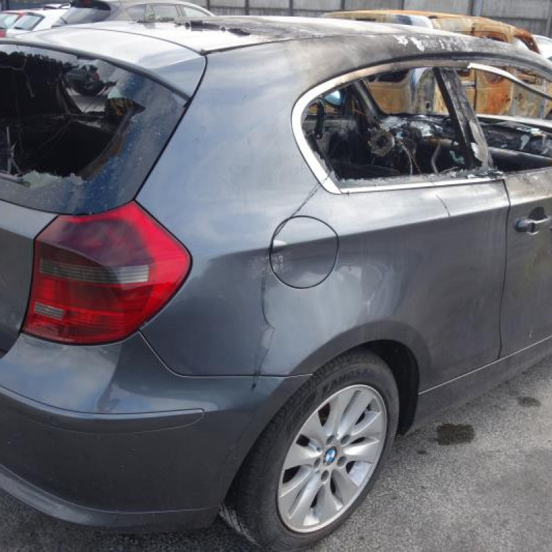 Bloc ABS (freins anti-blocage) BMW SERIE 1 E81 Photo n°6