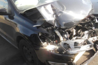 Serrure avant gauche VOLKSWAGEN POLO 5