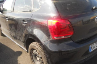Serrure avant gauche VOLKSWAGEN POLO 5