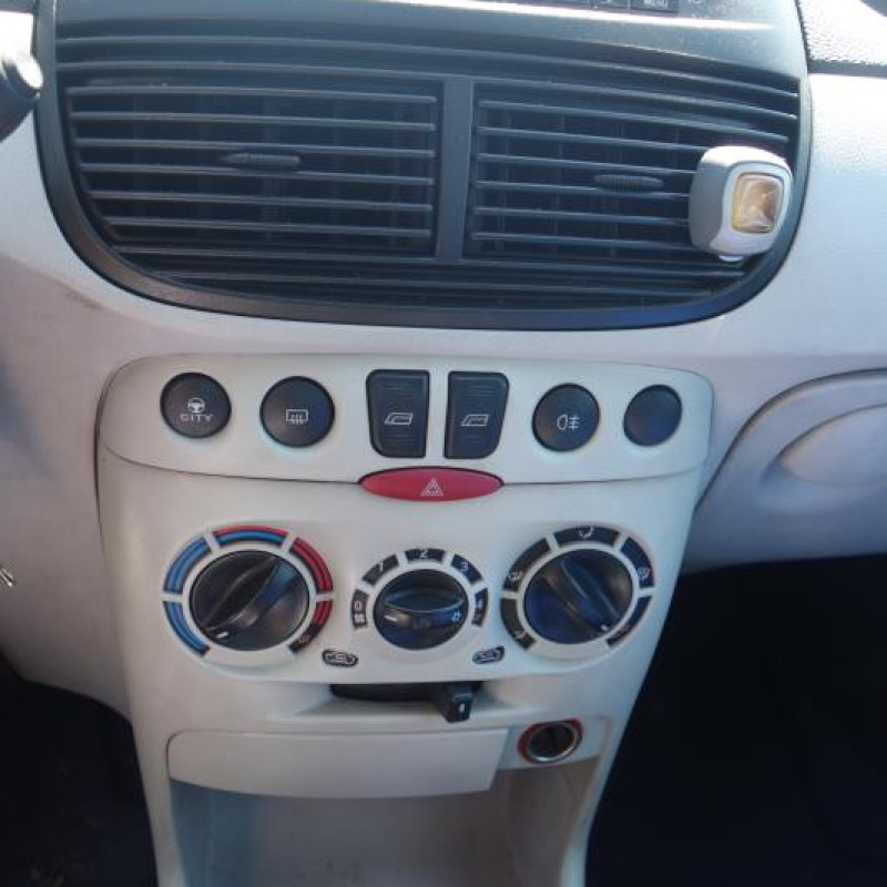 Pretensionneur de ceinture avant gauche FIAT PUNTO 2 Photo n°14