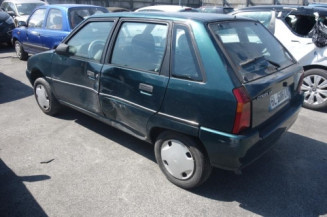 Attache ceinture arriere droit CITROEN AX