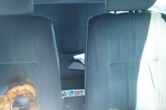 Attache ceinture arriere droit CITROEN AX