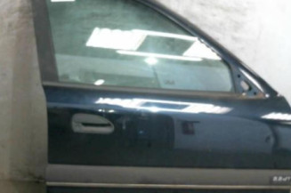 Porte avant droit RENAULT SAFRANE Photo n°1