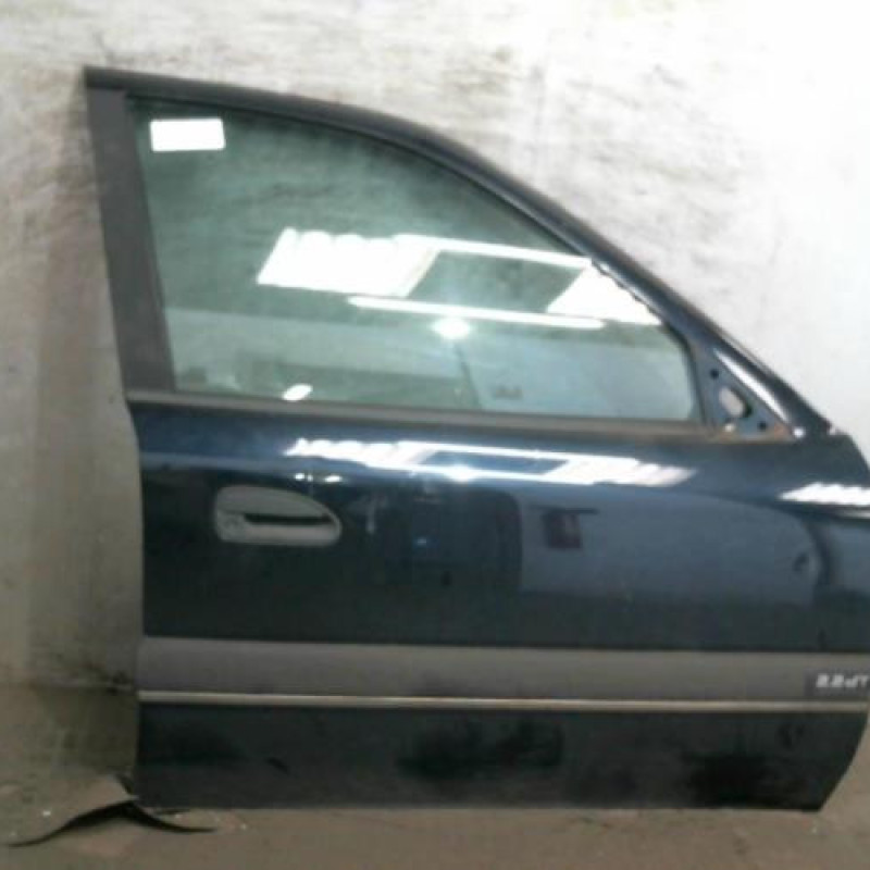 Porte avant droit RENAULT SAFRANE Photo n°1