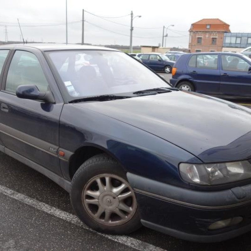 Verin de coffre RENAULT SAFRANE Photo n°3