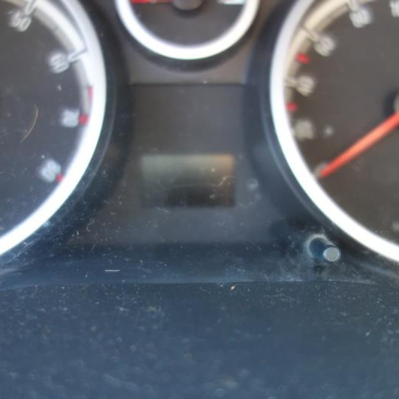 Pretensionneur de ceinture avant droit OPEL CORSA D Photo n°13