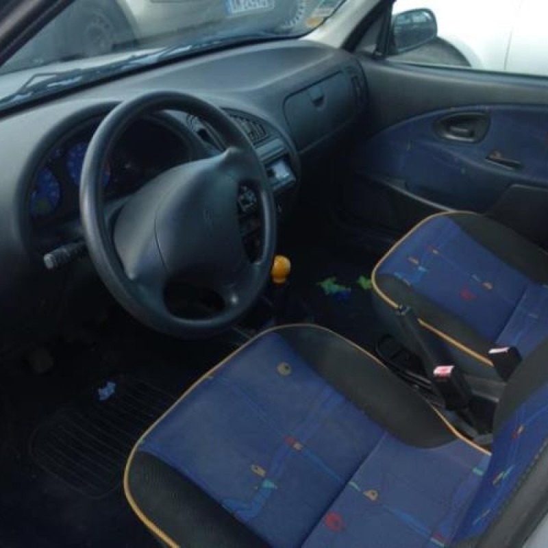 Ceinture arriere gauche CITROEN SAXO Photo n°8
