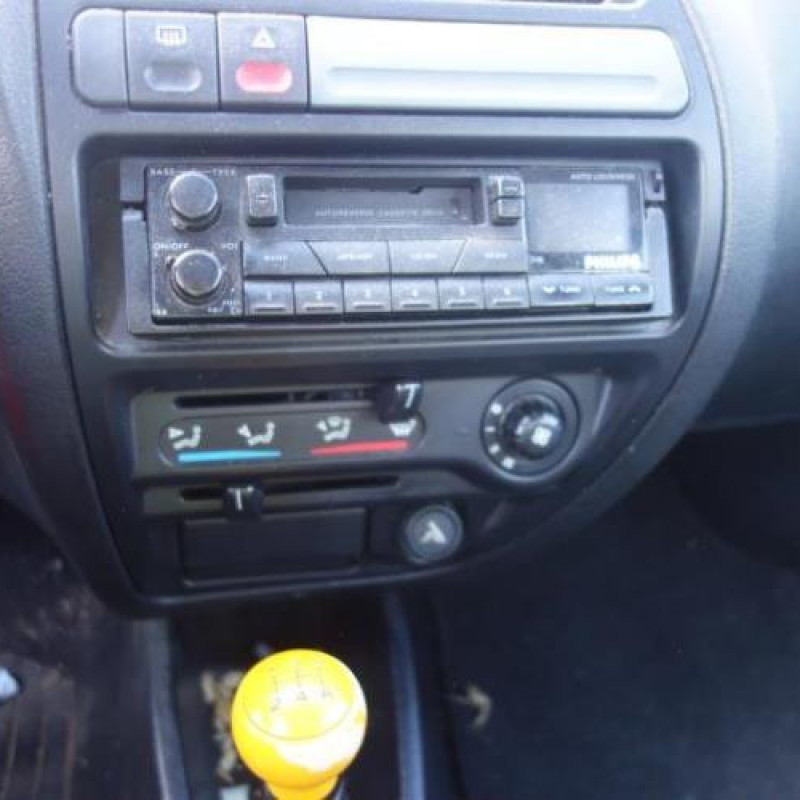 Ceinture arriere gauche CITROEN SAXO Photo n°12