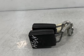 Attache ceinture arriere gauche VOLKSWAGEN PASSAT 5