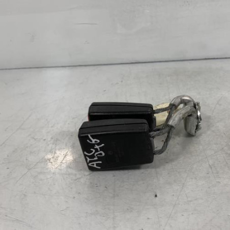 Attache ceinture arriere gauche VOLKSWAGEN PASSAT 5