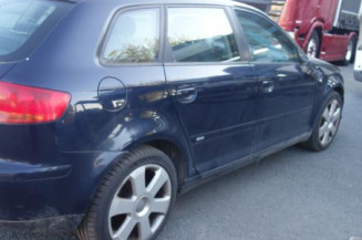 Attache ceinture avant droit AUDI A3 2