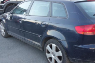 Attache ceinture avant droit AUDI A3 2