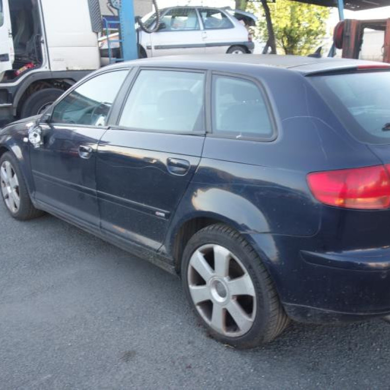 Attache ceinture avant droit AUDI A3 2 Photo n°6