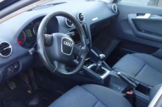 Attache ceinture avant droit AUDI A3 2