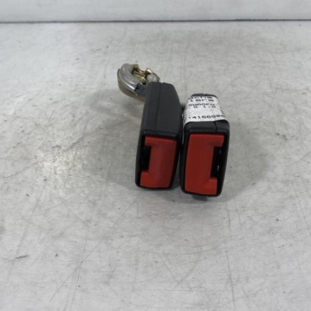 Attache ceinture arriere gauche VOLKSWAGEN GOLF 5 Photo n°1